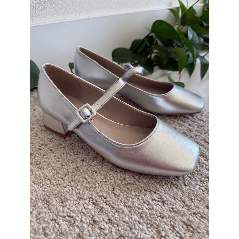 NWOB French Connection Bette Metallic Silver Square Toe Mary Jane Heel 7